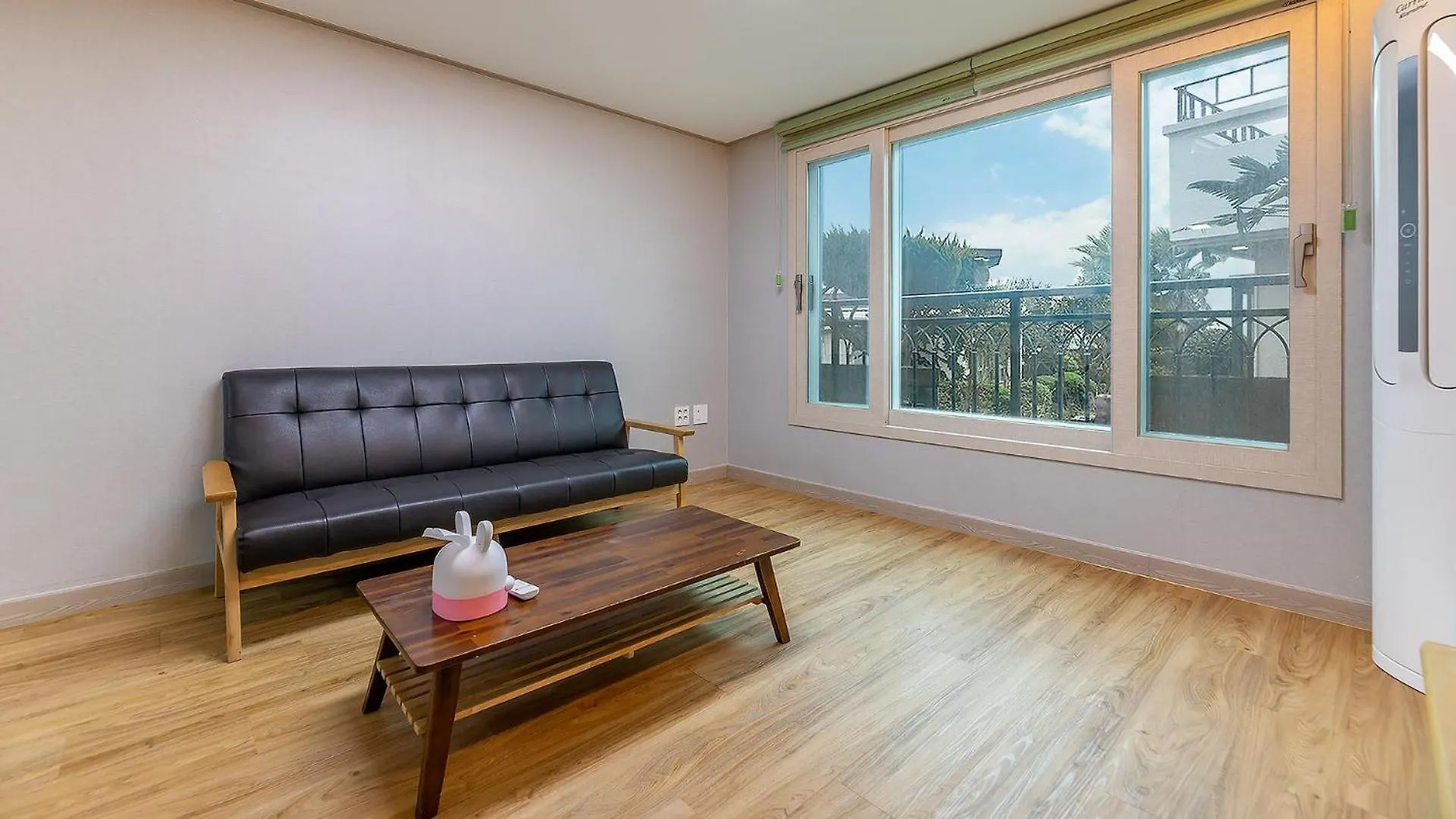 Jeju Jang Sugot Pension Guest house